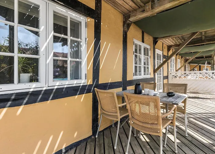 2 Bedroom Awesome In Apartment Svaneke