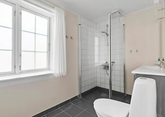2 Bedroom Awesome In Svaneke