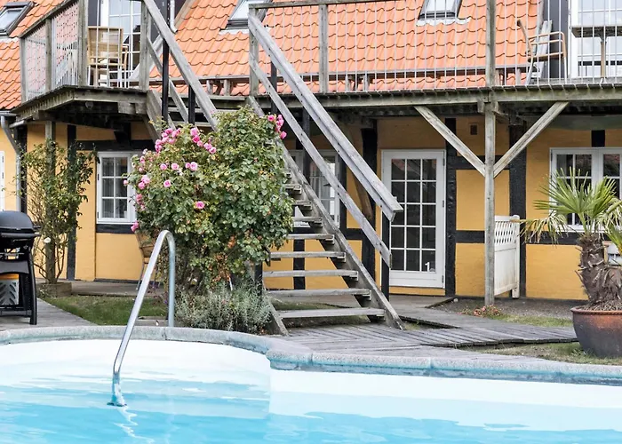 2 Bedroom Awesome In *